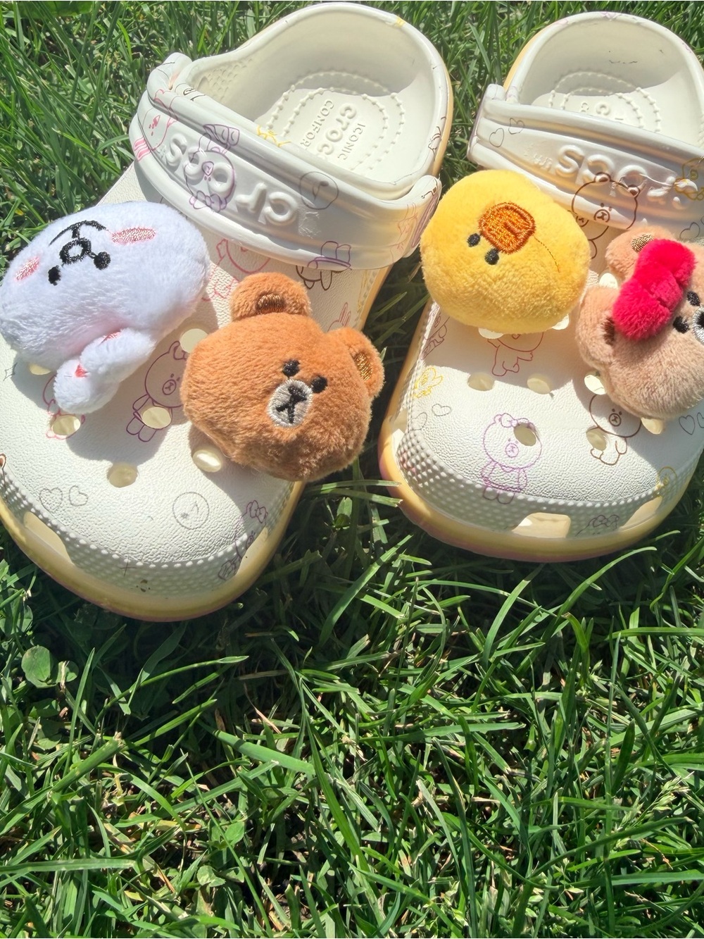 Kids Cream Bear Print Clog Shoes with Plush Charms